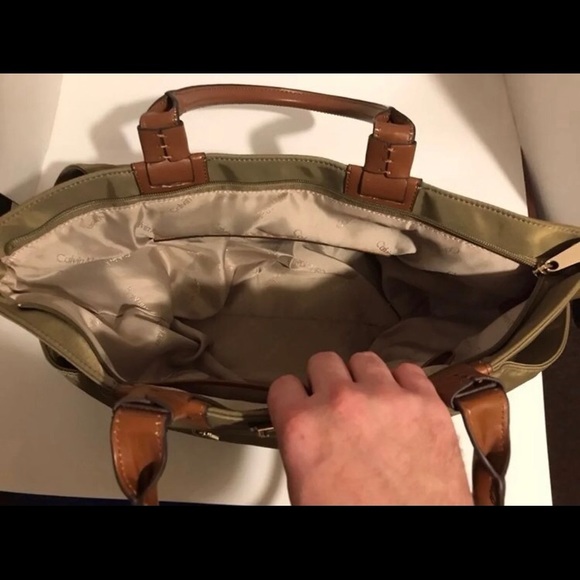 Calvin Klein Purse - Picture 8 of 9